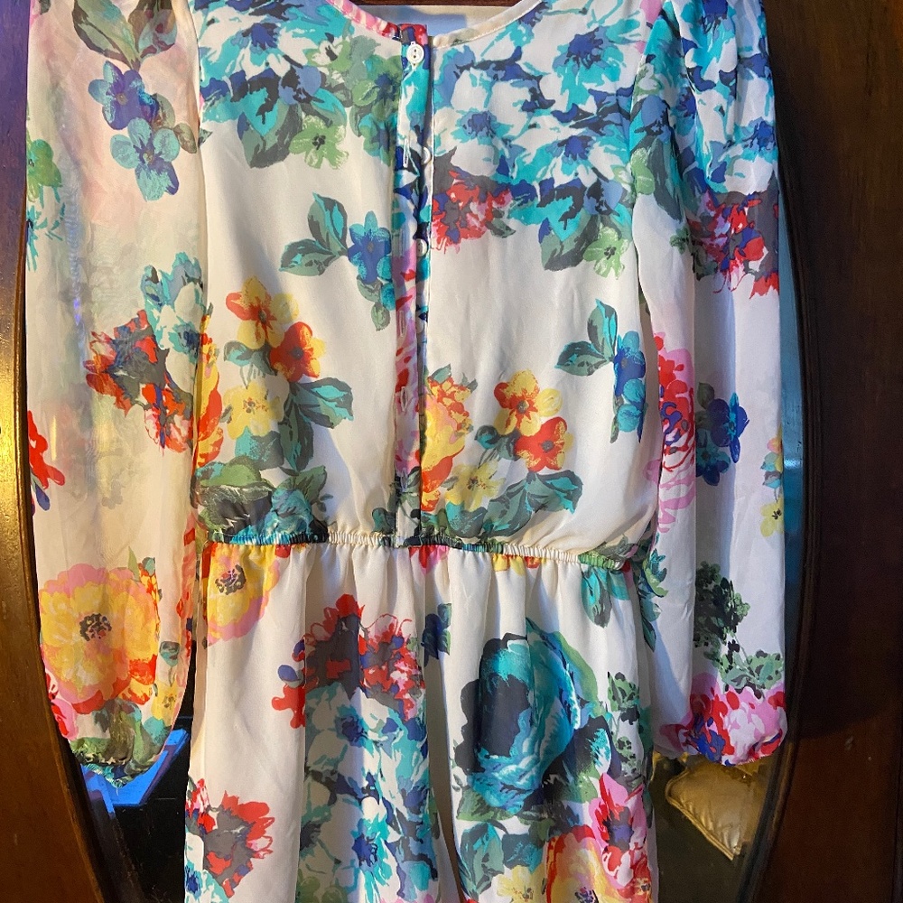 Truly size 12 multicolor flowers